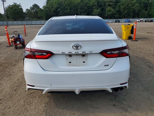 2021 TOYOTA CAMRY