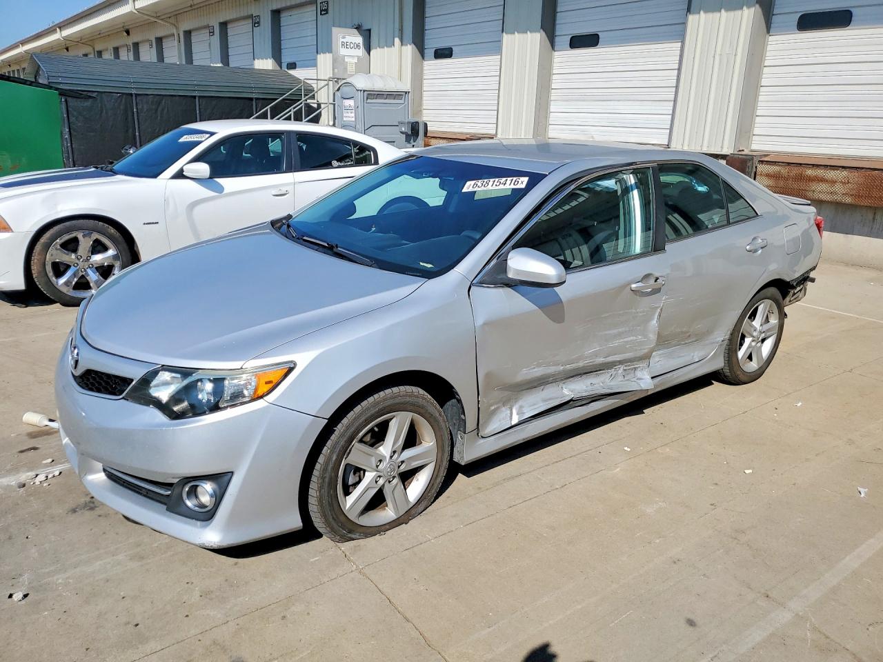 2014 TOYOTA CAMRY