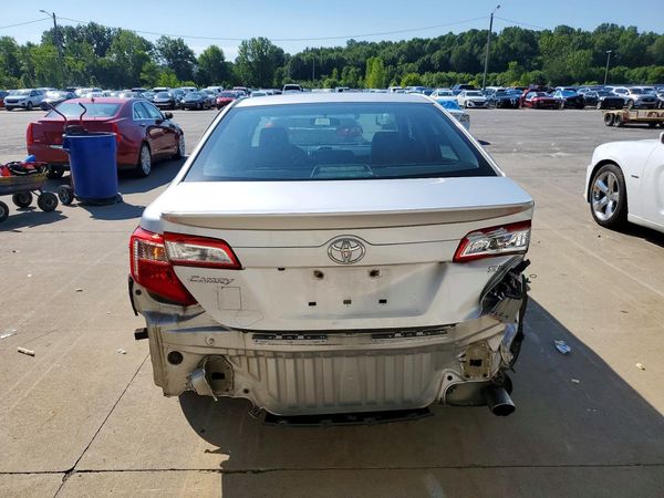 2014 TOYOTA CAMRY