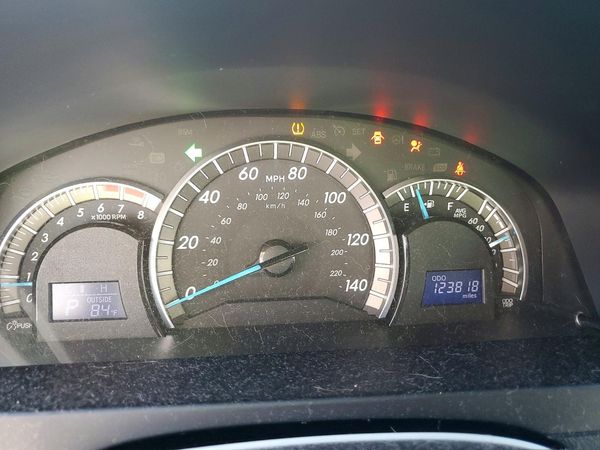 2014 TOYOTA CAMRY