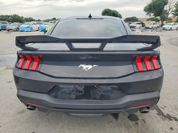 2025 FORD MUSTANG I4