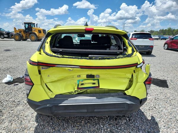 2024 HYUNDAI KONA SE