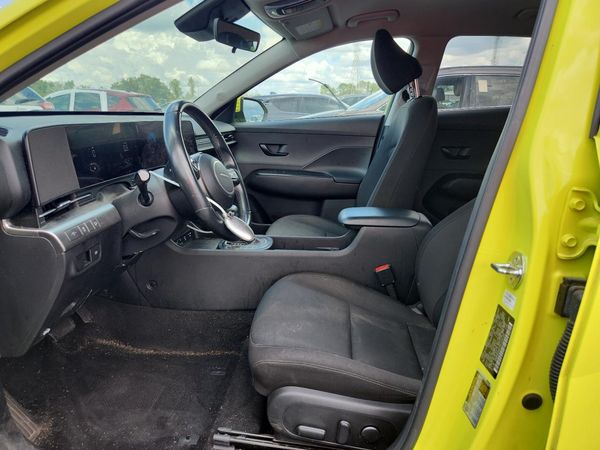 2024 HYUNDAI KONA SE