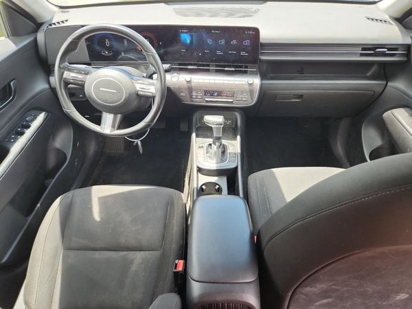 2024 HYUNDAI KONA SE