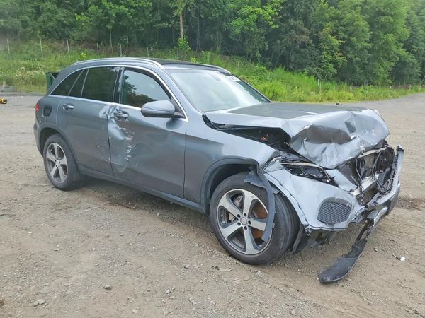 2017 MERCEDES-BENZ GLC
