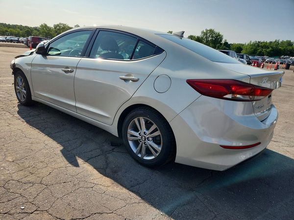 2018 HYUNDAI ELANTRA