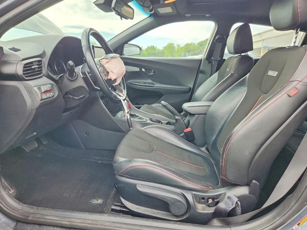 2019 HYUNDAI VELOSTER