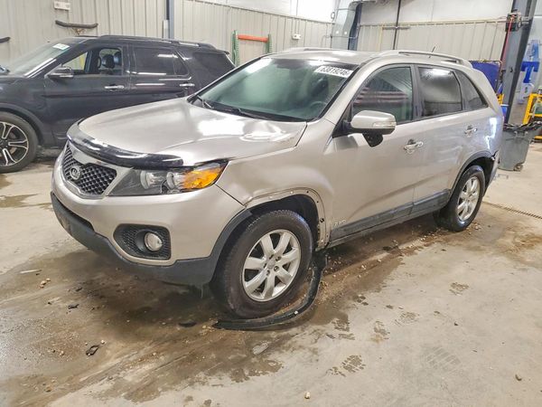 2013 KIA SORENTO