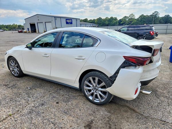 2023 MAZDA 3 Preferred Package