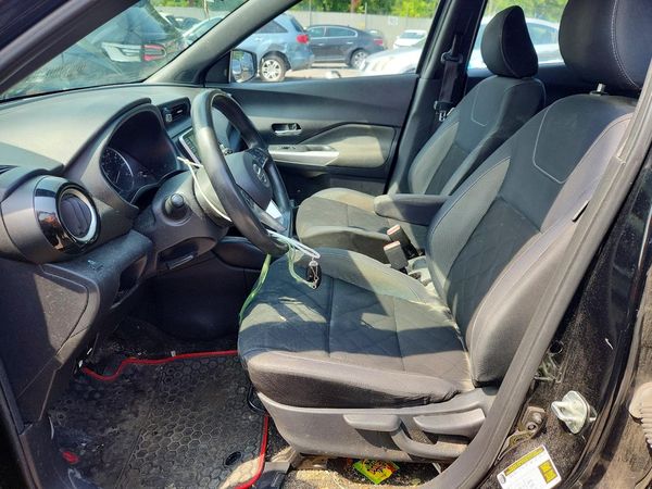 2019 NISSAN KICKS
