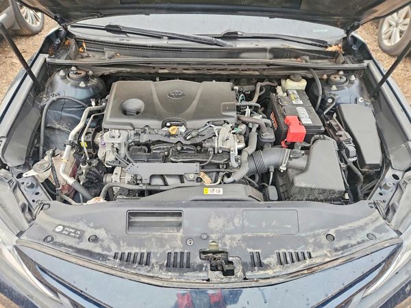 2018 TOYOTA CAMRY L/LE/SE/XLE — Engine bay