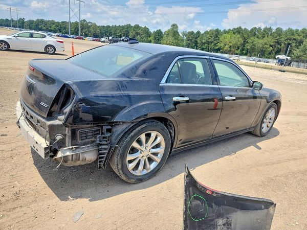 2020 CHRYSLER 300