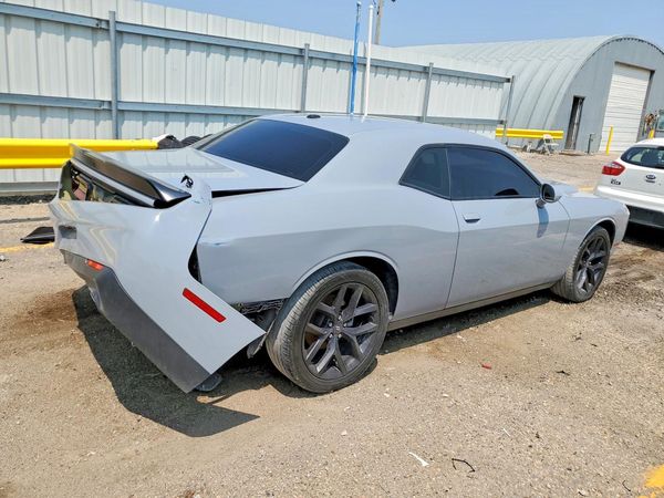 2022 DODGE CHALLENGER SXT