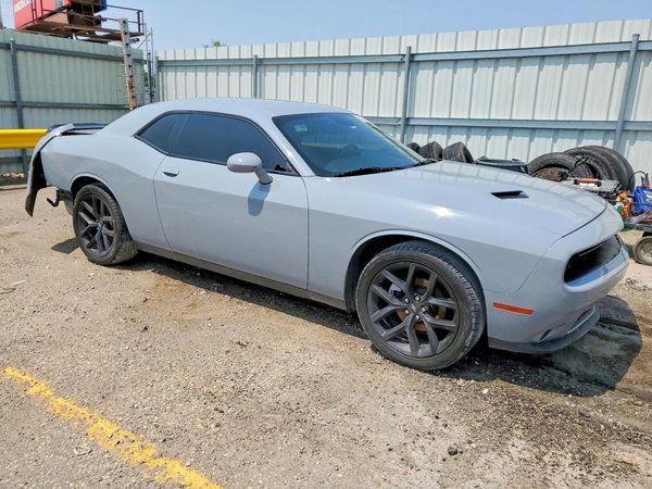 2022 DODGE CHALLENGER SXT