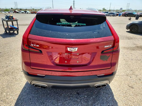 2019 CADILLAC XT4 Premium Luxury