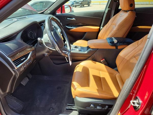 2019 CADILLAC XT4 Premium Luxury