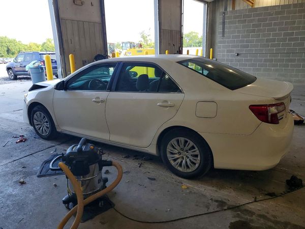 2012 TOYOTA CAMRY