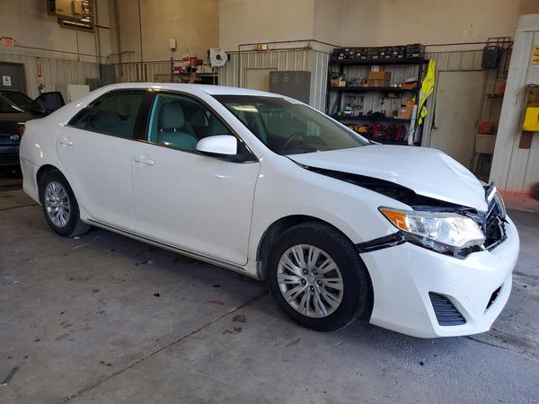 2012 TOYOTA CAMRY