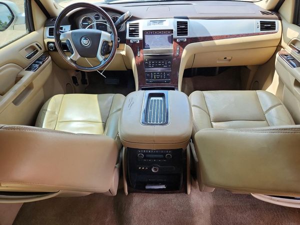 2013 CADILLAC ESCALADE ESV Premium