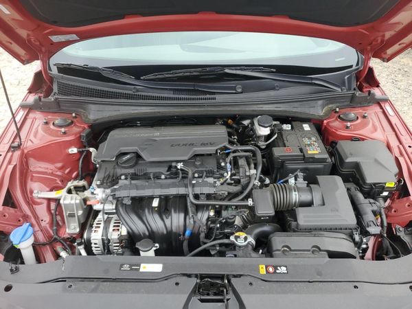 2024 HYUNDAI ELANTRA