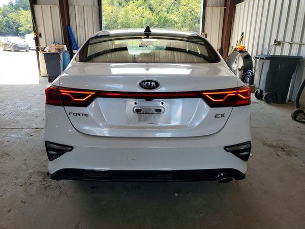 2019 KIA FORTE EX