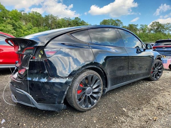 2022 TESLA MODEL Y