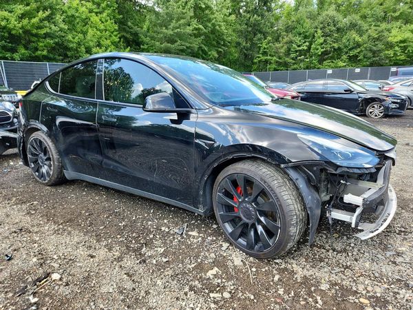 2022 TESLA MODEL Y