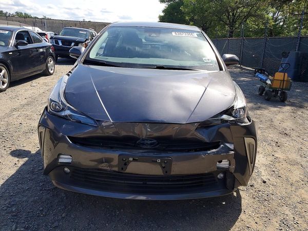 2019 TOYOTA PRIUS LE/XLE