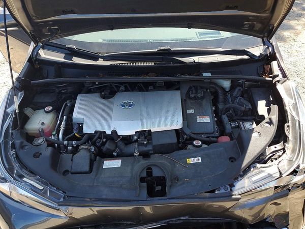 2019 TOYOTA PRIUS LE/XLE