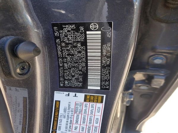 2019 TOYOTA PRIUS LE/XLE