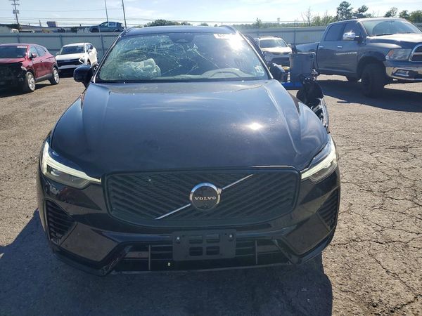 2026 VOLVO XC60 Plus Dark