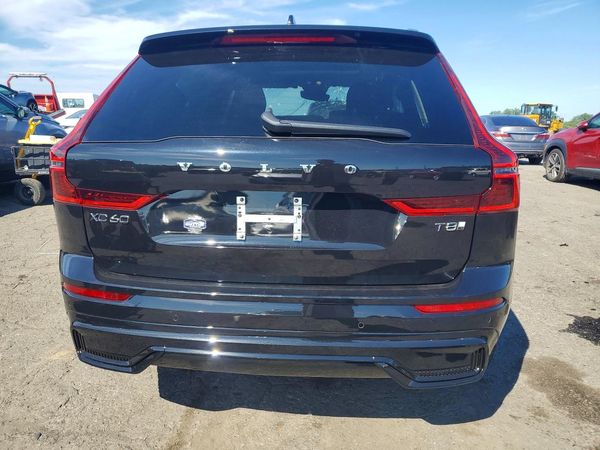 2026 VOLVO XC60 Plus Dark