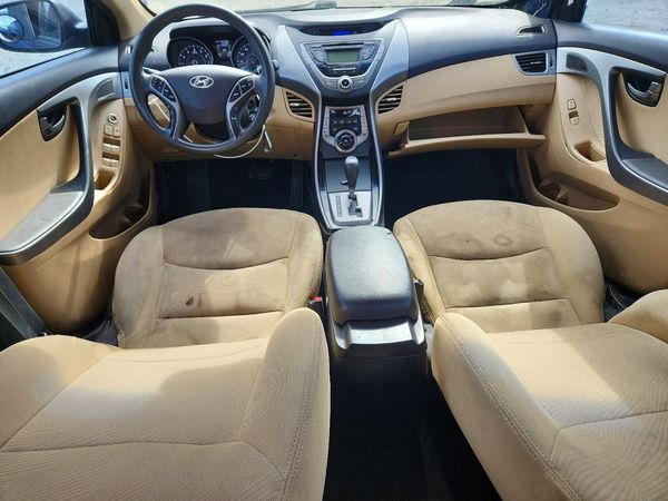 2013 HYUNDAI ELANTRA
