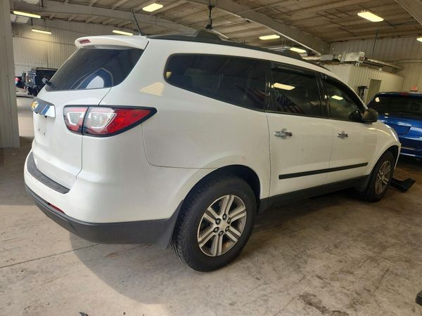 2017 CHEVROLET TRAVERSE LS