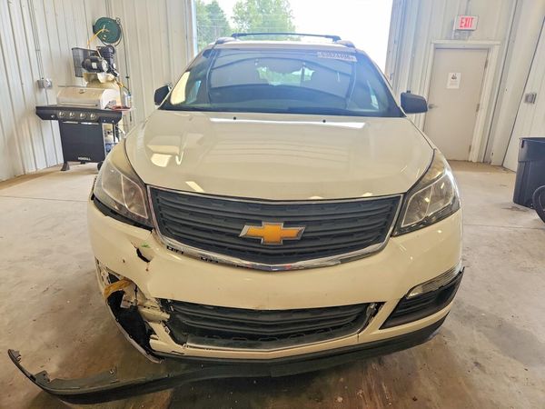 2017 CHEVROLET TRAVERSE LS