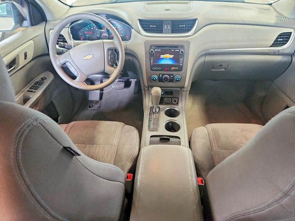 2017 CHEVROLET TRAVERSE LS