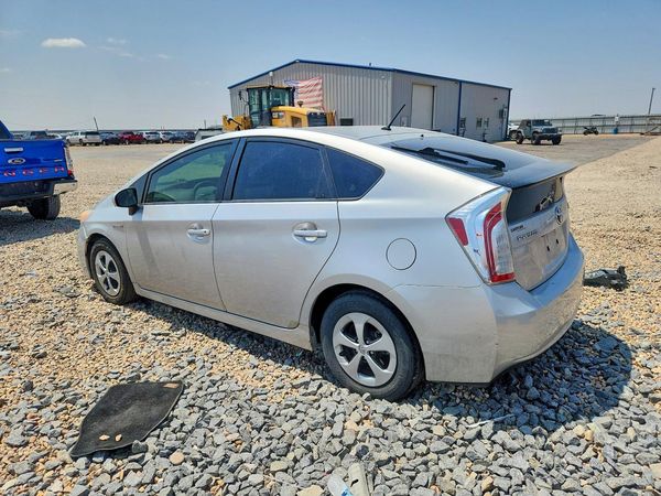 2015 TOYOTA PRIUS