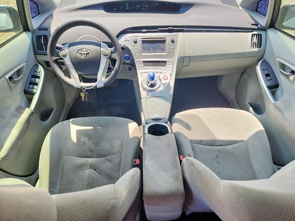 2015 TOYOTA PRIUS