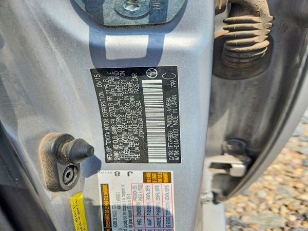 2015 TOYOTA PRIUS