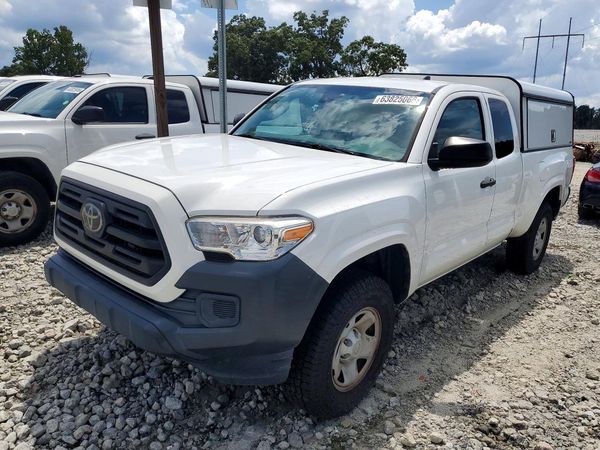2019 TOYOTA TACOMA SR5