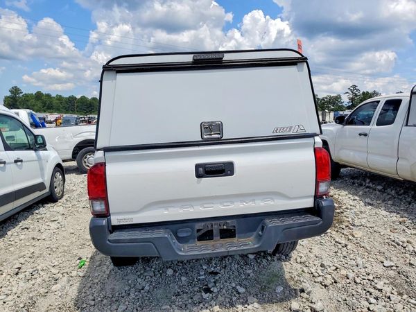 2019 TOYOTA TACOMA SR5