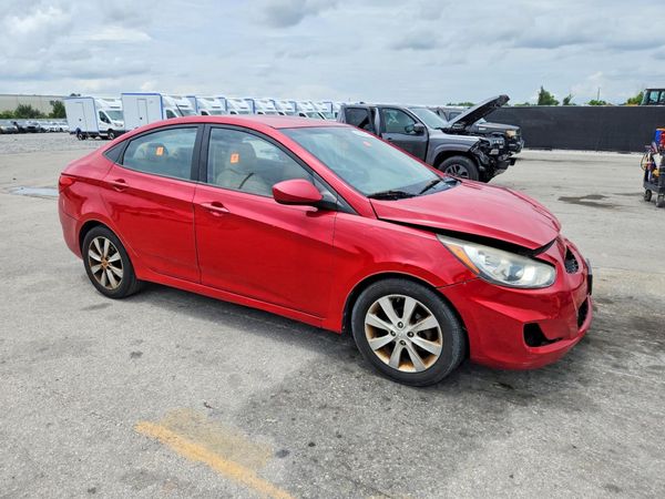 2012 HYUNDAI ACCENT