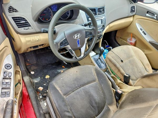 2012 HYUNDAI ACCENT
