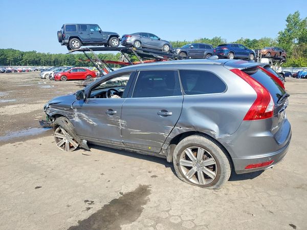 2017 VOLVO XC60 Inscription