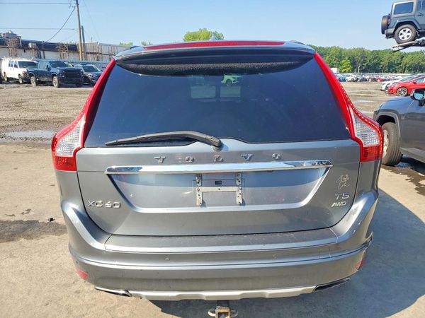 2017 VOLVO XC60 Inscription