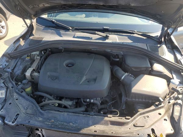 2017 VOLVO XC60 Inscription