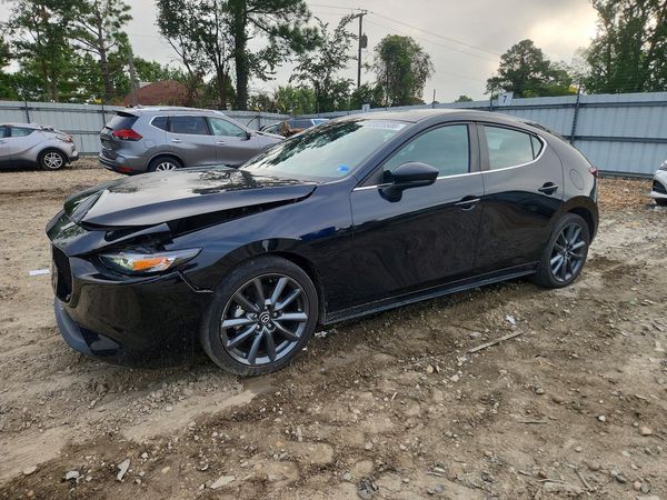 2022 MAZDA 3 Preferred Package