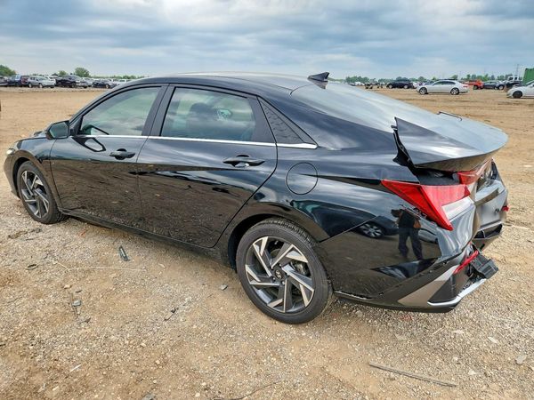 2024 HYUNDAI ELANTRA Limited
