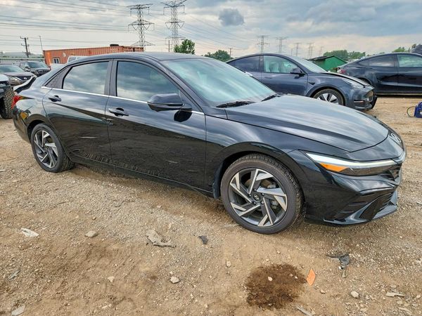 2024 HYUNDAI ELANTRA Limited