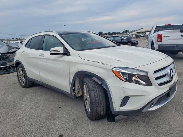 2017 MERCEDES-BENZ GLA